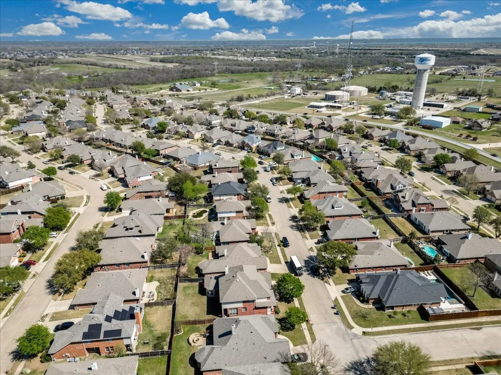 6205 Fieldcrest Lane Sachse, TX 75048