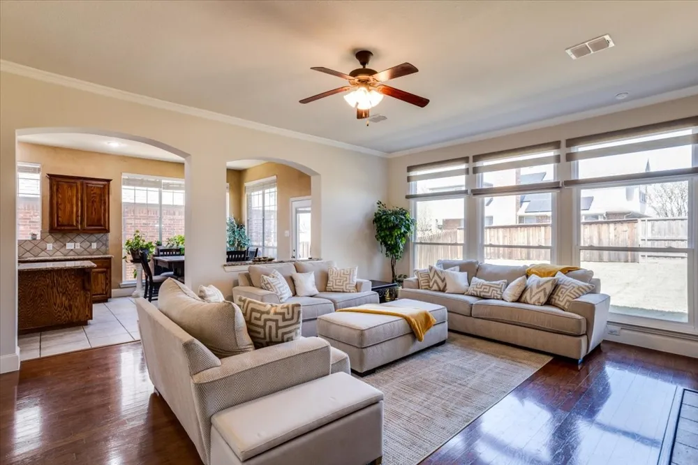 6205 Fieldcrest Lane Sachse, TX 75048