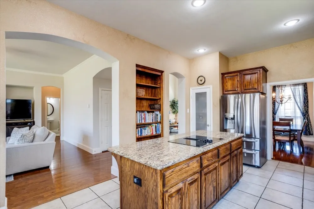 6205 Fieldcrest Lane Sachse, TX 75048