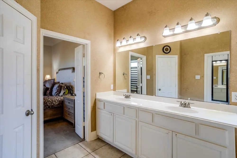 6205 Fieldcrest Lane Sachse, TX 75048