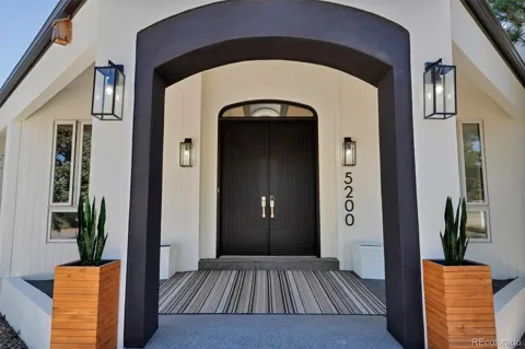 5200 Sunset Drive