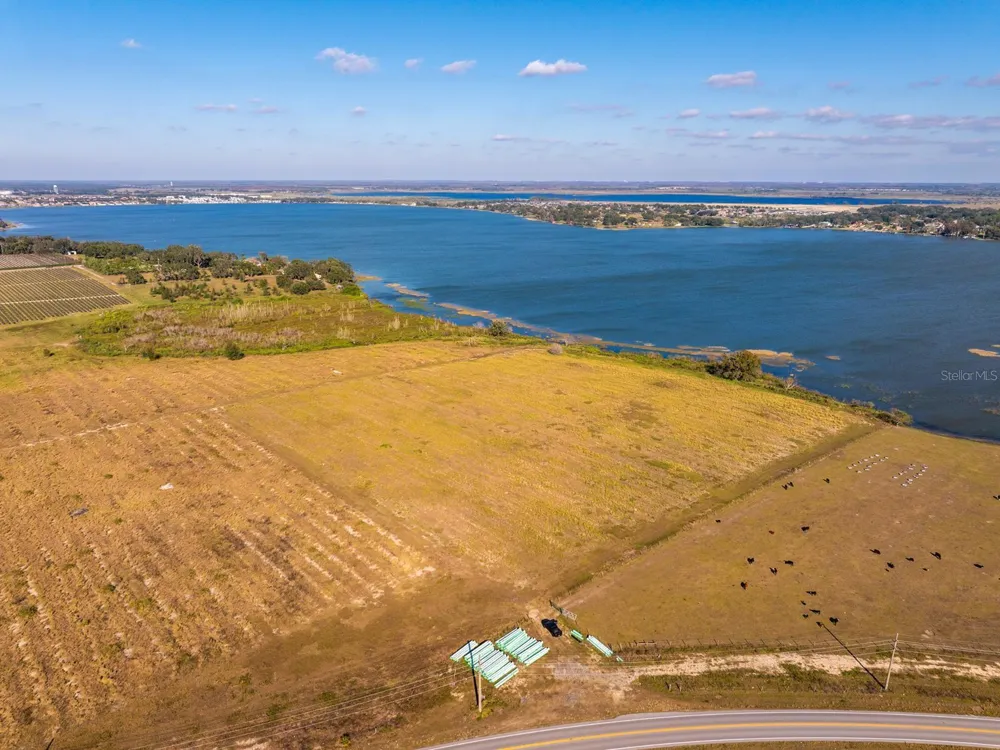 OLD BERKLEY ROAD Auburndale, FL 33823