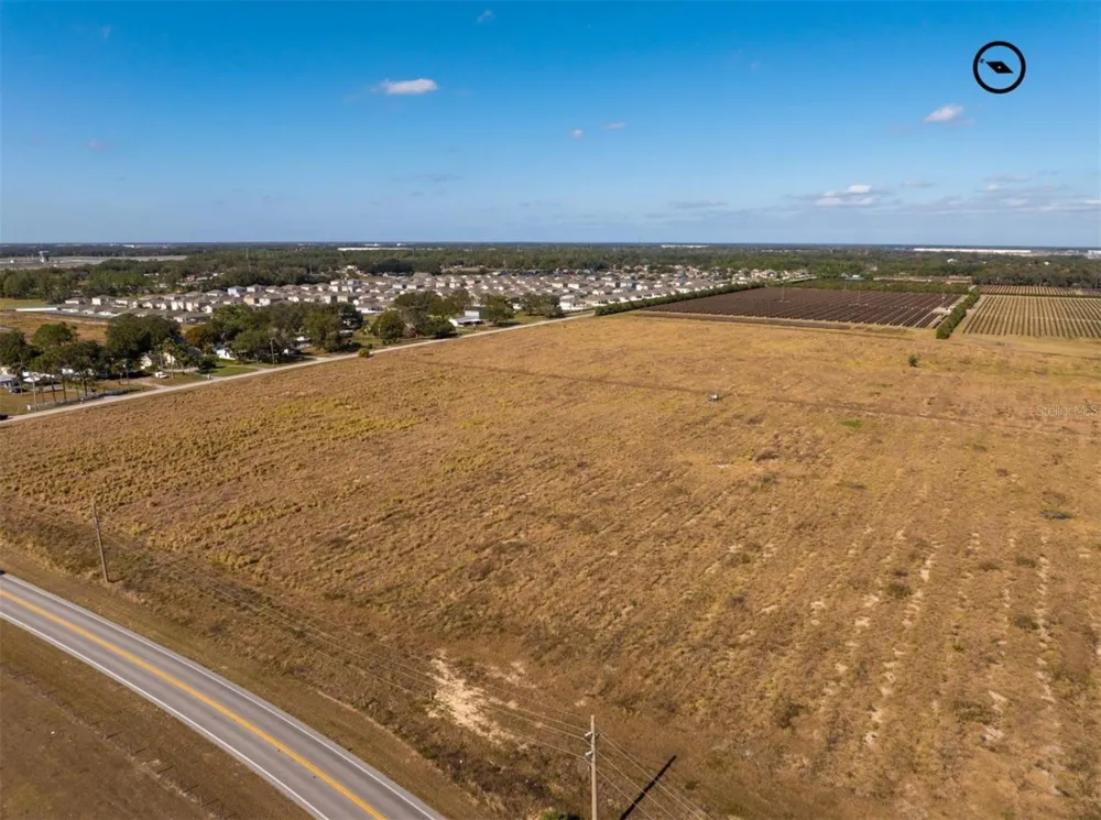 OLD BERKLEY ROAD Auburndale, FL 33823