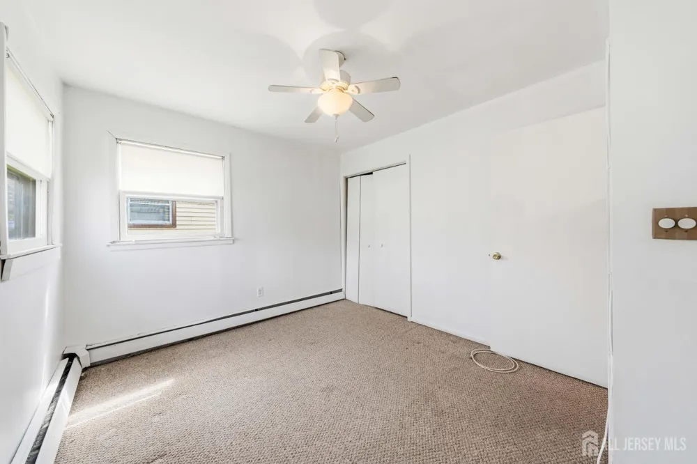 22 Grand Avenue Iselin, NJ 08830