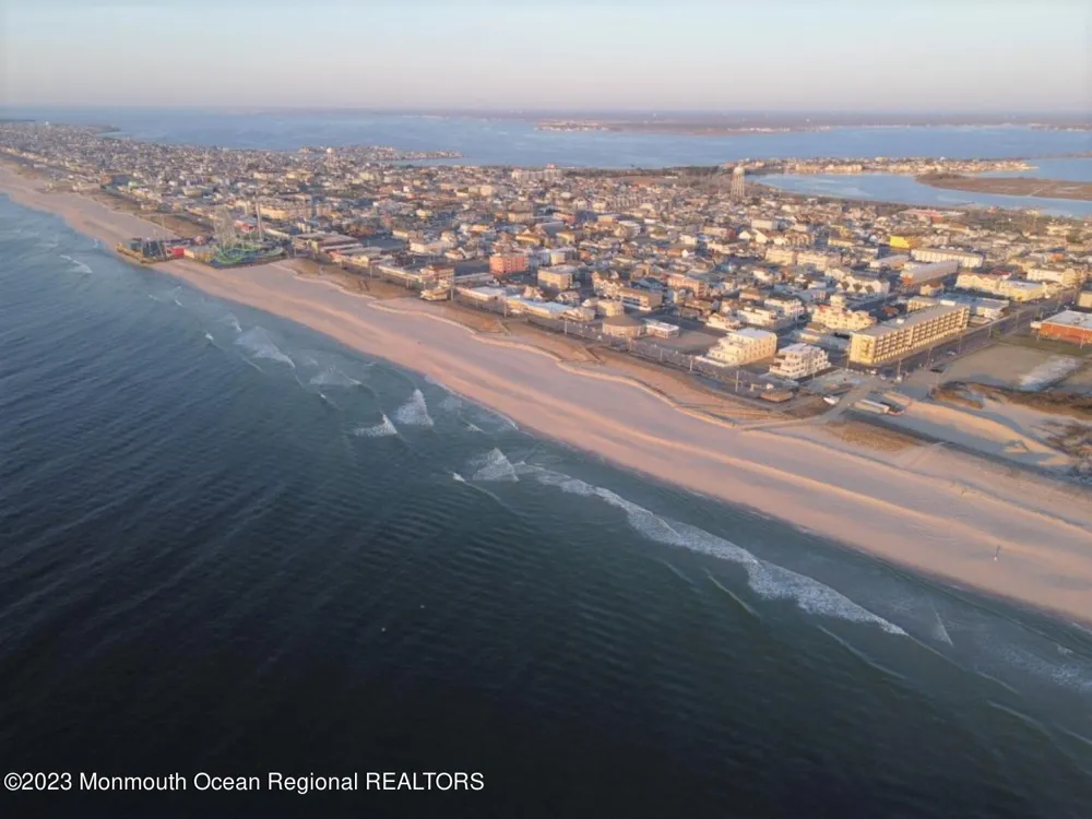 66 Franklin Avenue Seaside Heights, NJ 08751