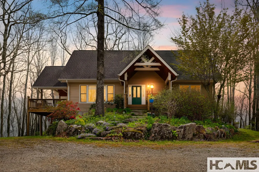 13705 Rosman Highway Lake Toxaway, NC 28747