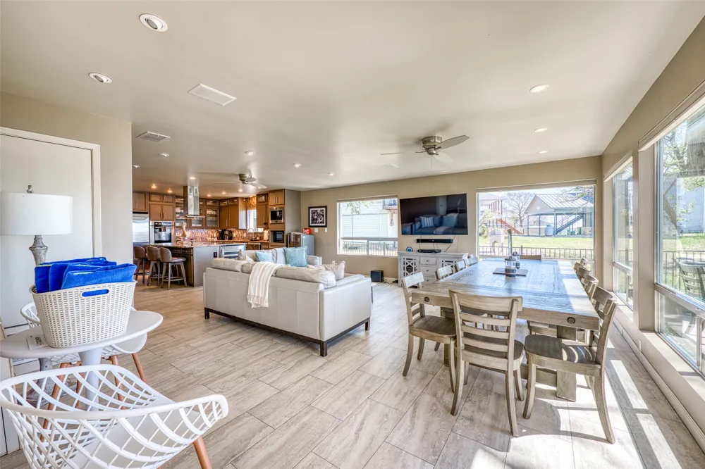 600 Deep Cove Drive Granite Shoals, TX 78654