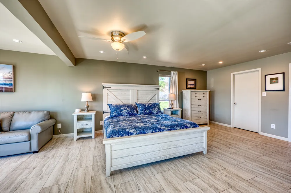 600 Deep Cove Drive Granite Shoals, TX 78654