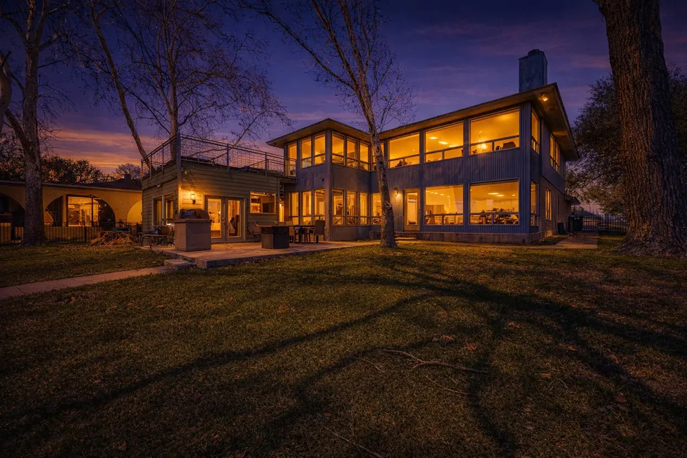 600 Deep Cove Drive Granite Shoals, TX 78654