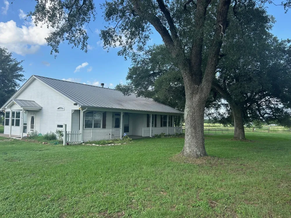 38094 Joe Loggins Road Hempstead, TX 77445