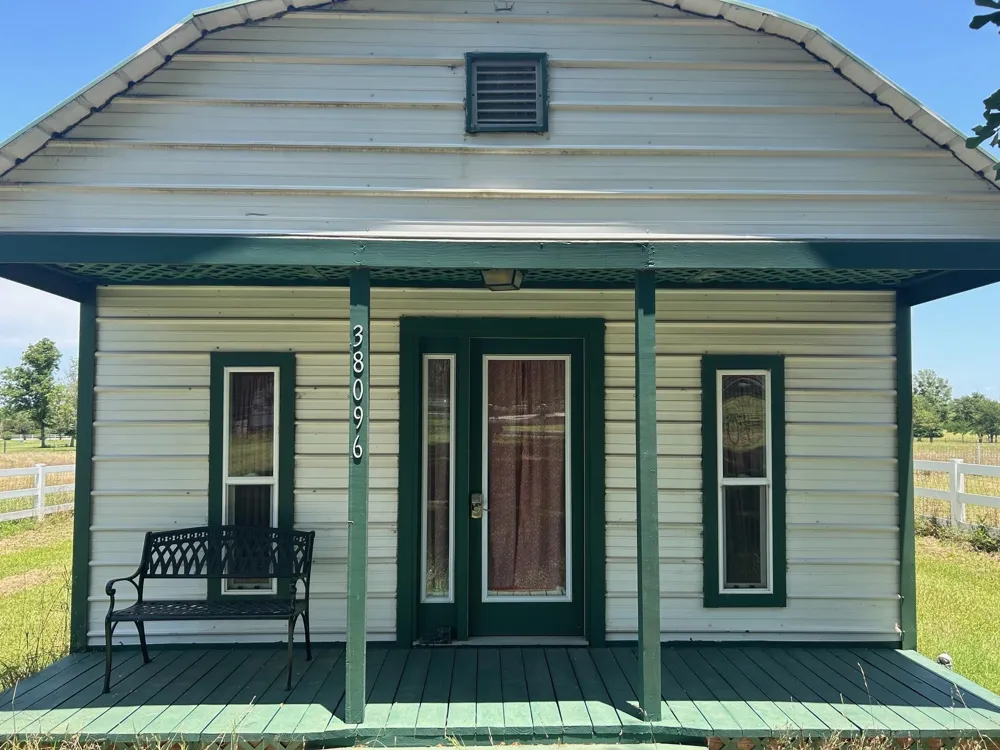 38094 Joe Loggins Road Hempstead, TX 77445