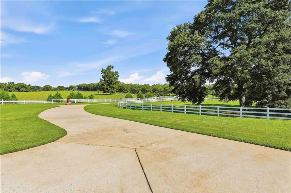1815 Drew Allen Road Williamson, GA 30292