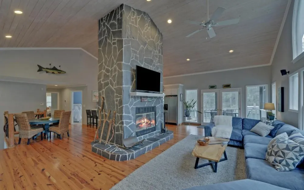 1431 Tame Turkey Road Lakemont, GA 30552