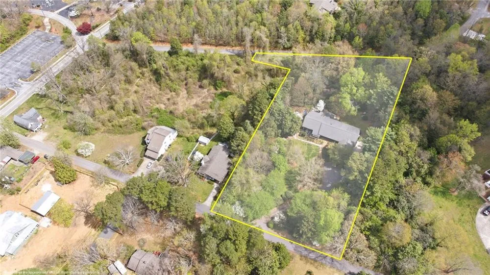 490 Maple Street Cornelia, GA 30531