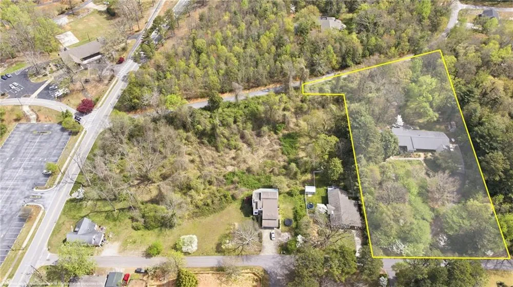 490 Maple Street Cornelia, GA 30531