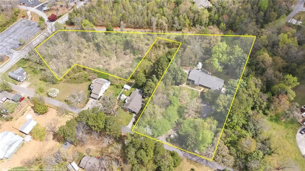 490 Maple Street Cornelia, GA 30531
