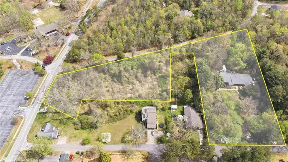 490 Maple Street Cornelia, GA 30531