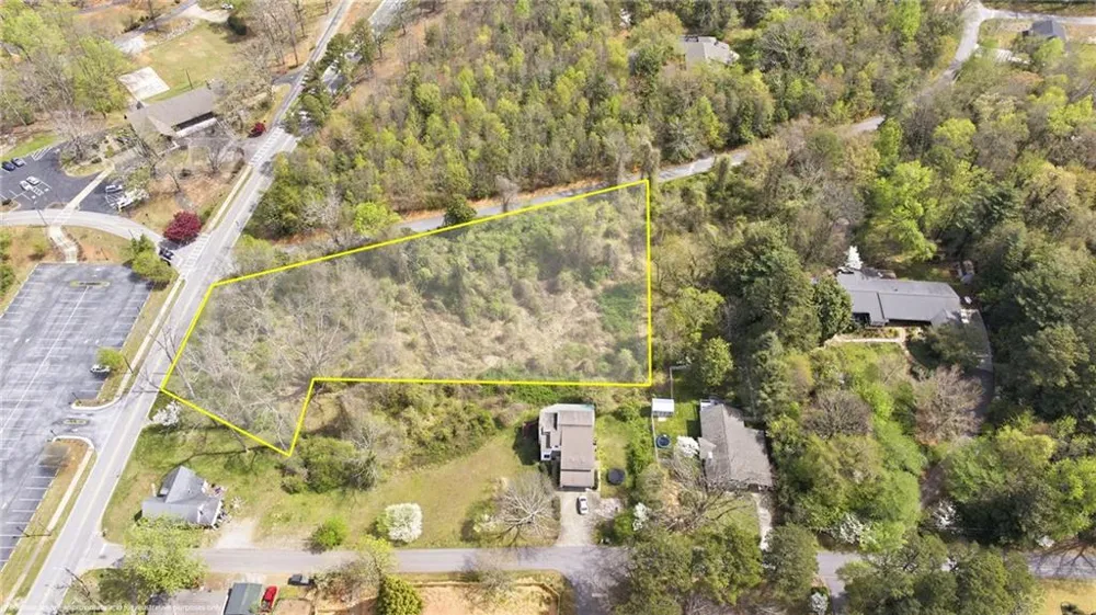 490 Maple Street Cornelia, GA 30531