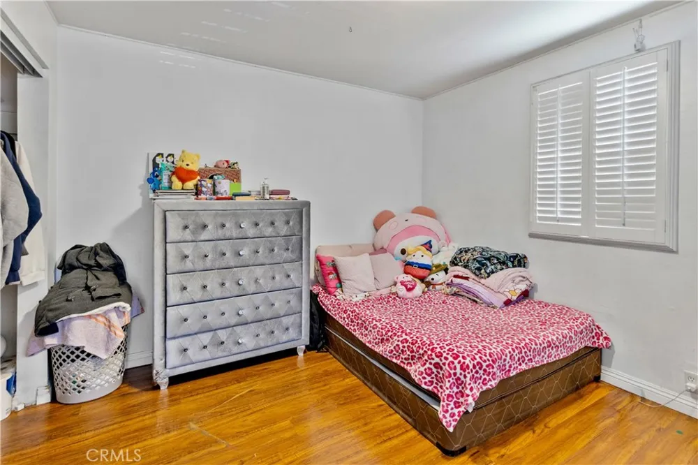5054 Novgorod Street El Sereno, CA 90032