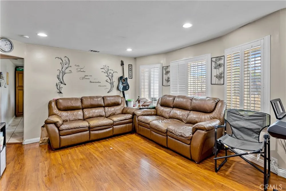 5054 Novgorod Street El Sereno, CA 90032