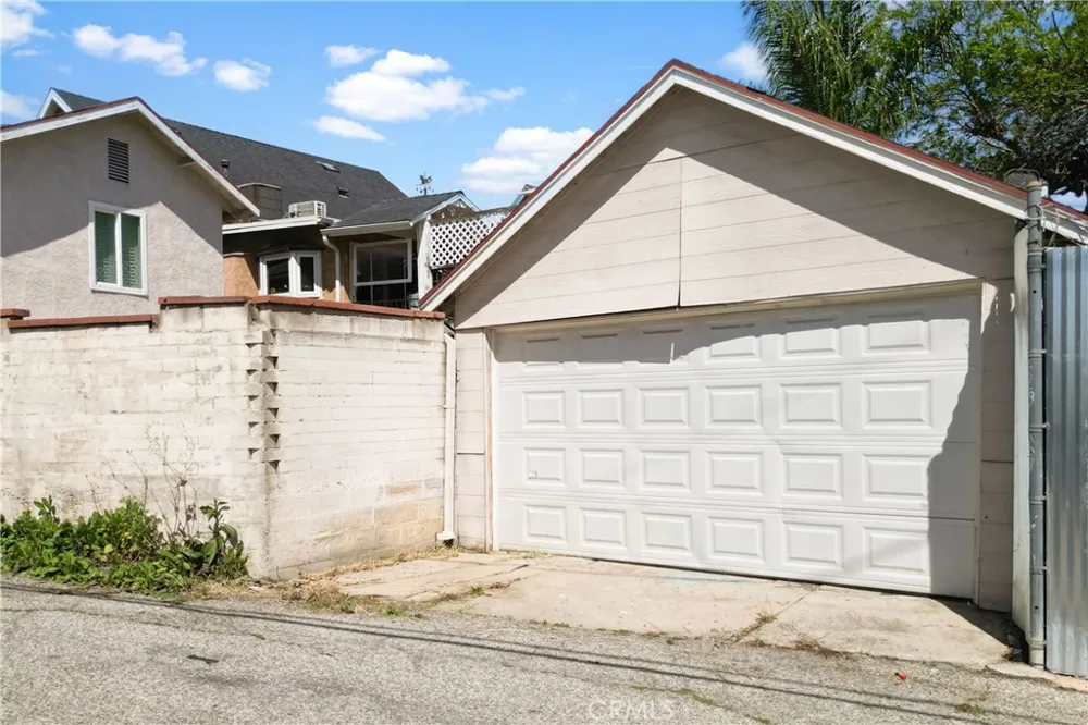 5054 Novgorod Street El Sereno, CA 90032