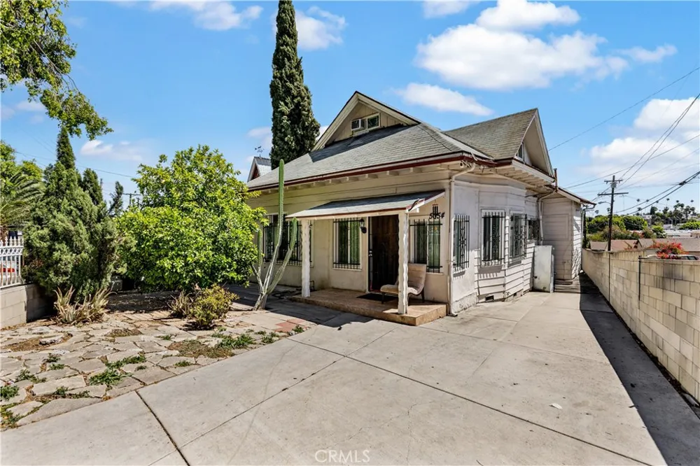 5054 Novgorod Street El Sereno, CA 90032