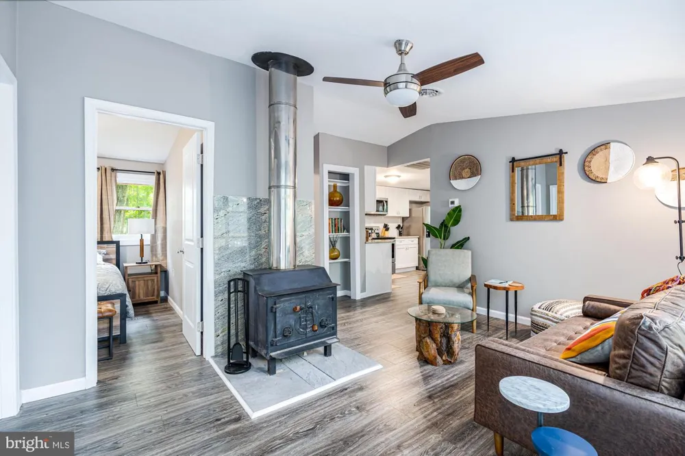 238 PONDS COURT Berkeley Springs, WV 25411