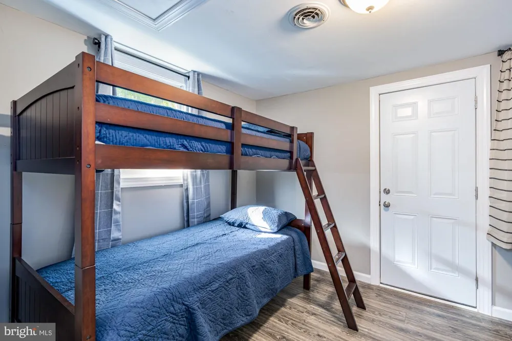 238 PONDS COURT Berkeley Springs, WV 25411
