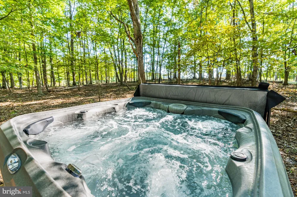 238 PONDS COURT Berkeley Springs, WV 25411