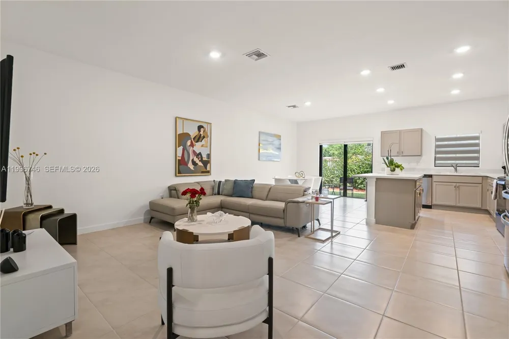 848 NW 3rd Ter Pompano Beach, FL 33060
