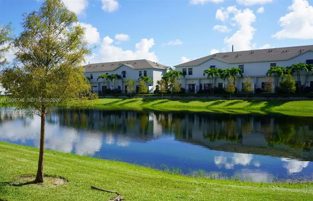 848 NW 3rd Ter Pompano Beach, FL 33060