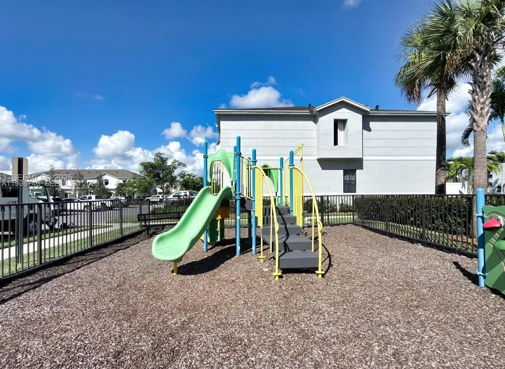 848 NW 3rd Ter Pompano Beach, FL 33060