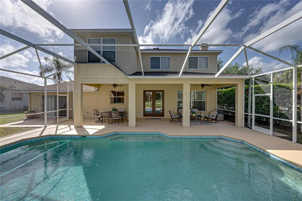5104 WHISPERING LEAF TRAIL Valrico, FL 33596