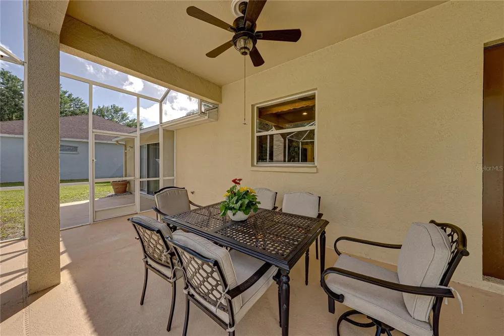 5104 WHISPERING LEAF TRAIL Valrico, FL 33596