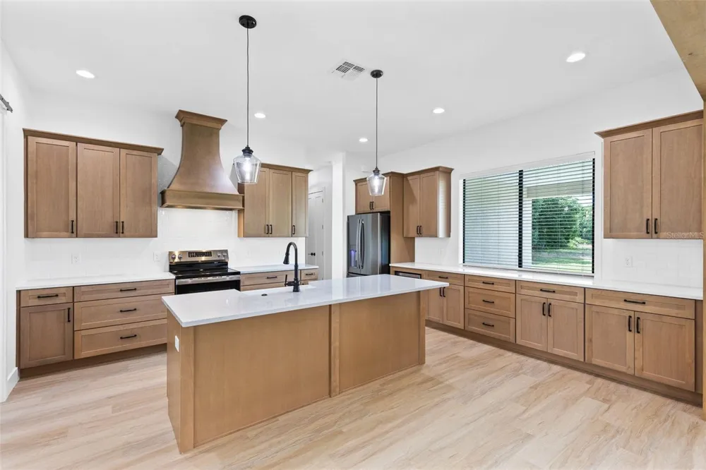 1290 WHITMAN LANE Kenansville, FL 34739