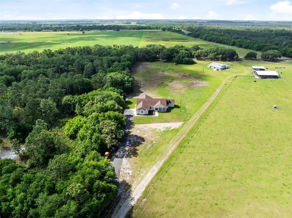 1290 WHITMAN LANE Kenansville, FL 34739