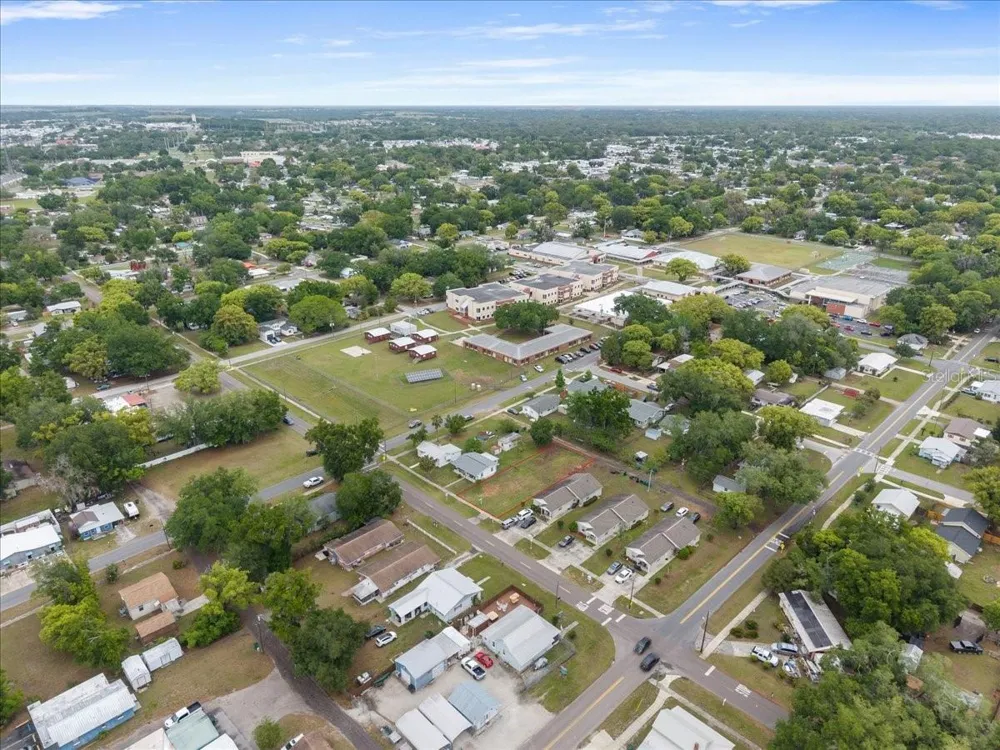5540 8TH STREET Zephyrhills, FL 33542