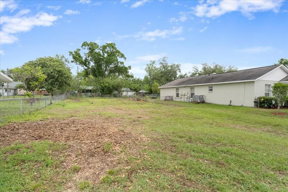 5540 8TH STREET Zephyrhills, FL 33542