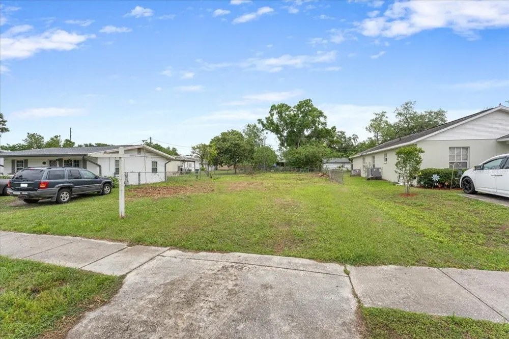 5540 8TH STREET Zephyrhills, FL 33542