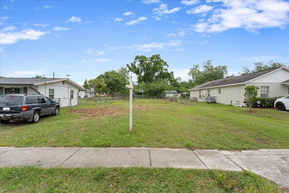 5540 8TH STREET Zephyrhills, FL 33542