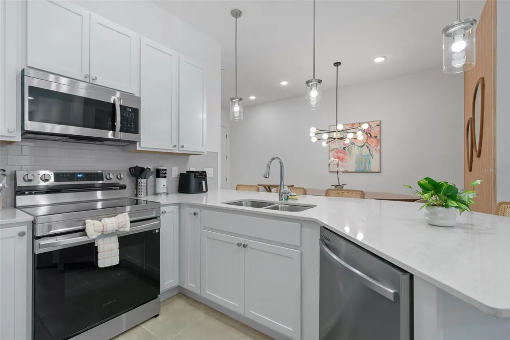 10454 EBB TIDE LANE Orlando, FL 32821
