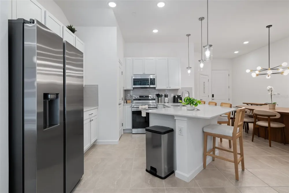 10454 EBB TIDE LANE Orlando, FL 32821