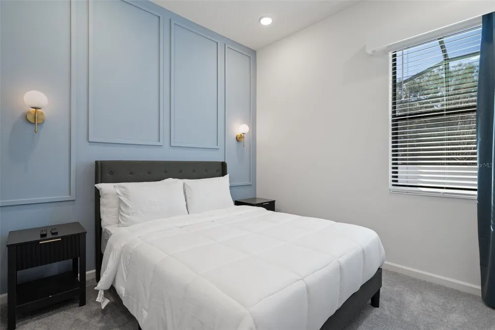 10454 EBB TIDE LANE Orlando, FL 32821