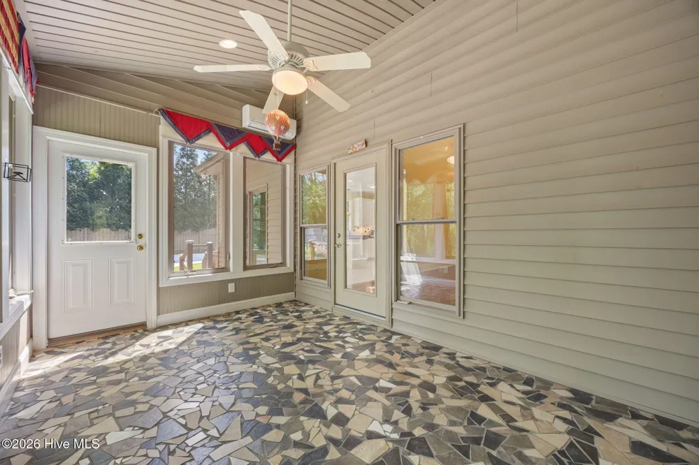 1 Joshua Drive Chocowinity, NC 27817