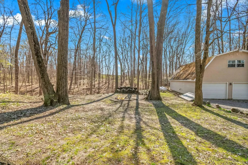 3549 Majestic Court Hillsdale, MI 49242