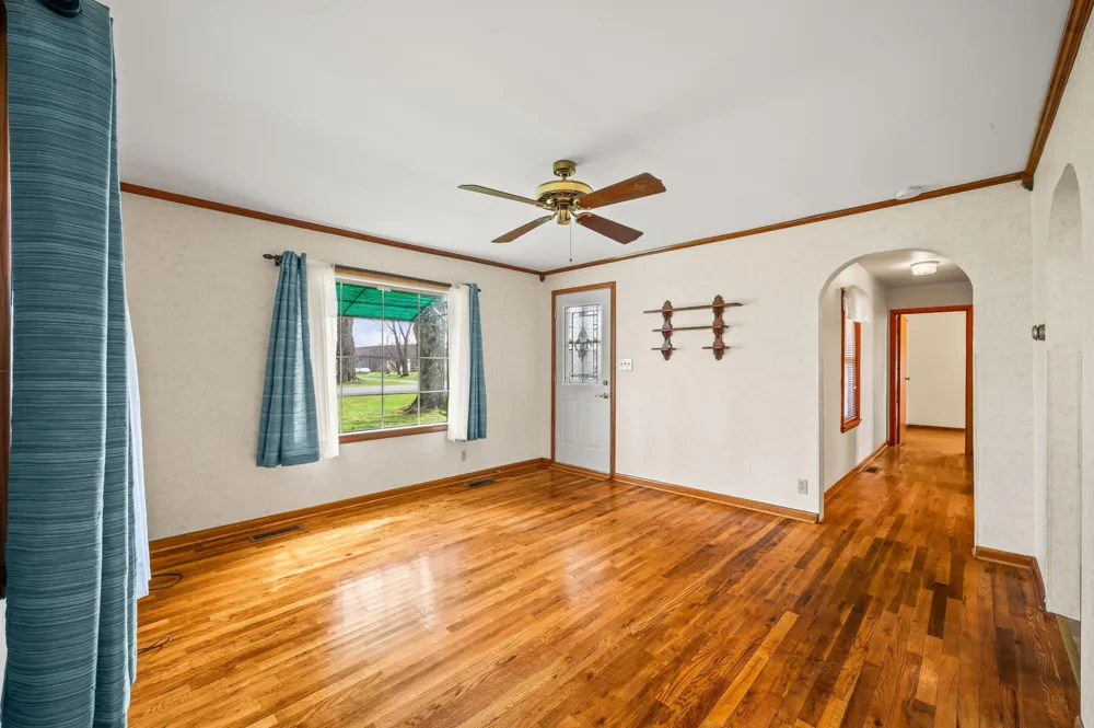 55796 92nd Avenue Dowagiac, MI 49047