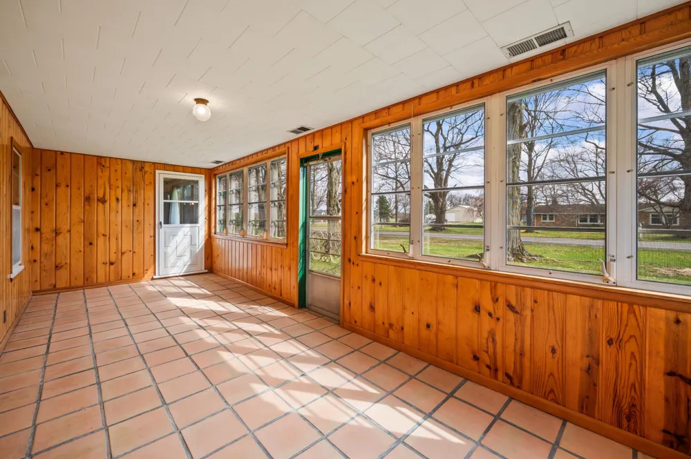 55796 92nd Avenue Dowagiac, MI 49047