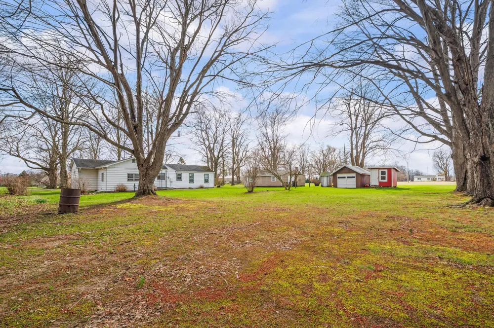 55796 92nd Avenue Dowagiac, MI 49047