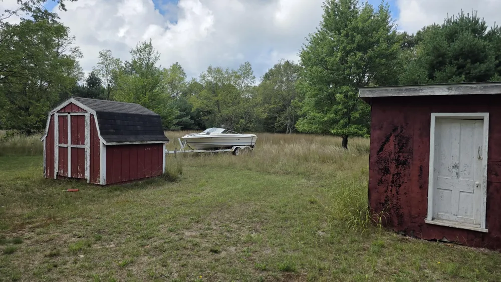 9945 US-31 Free Soil, MI 49411