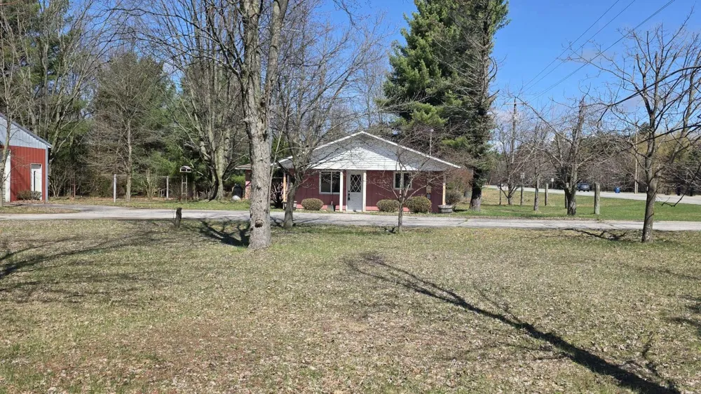 9945 US-31 Free Soil, MI 49411
